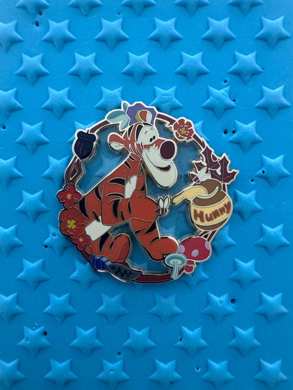 TIGGER character wreath Loungefly pin